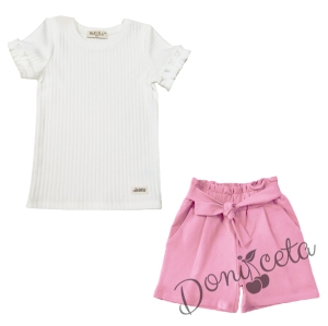Комплект от къси панталонки в розово и тениска в бяло с къс ръкав