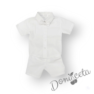 Бебешки комплект от риза в бяло и къси панталонки в бяло