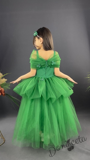 Детска официална дълга рокля Алиса в зелено с паднало рамо от тюл на пластове с цветя и диадема с цветя 2