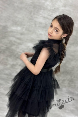 Официална детска рокля в черно с тюл на пластове, къс ръкав тип крилце и черен колан 6