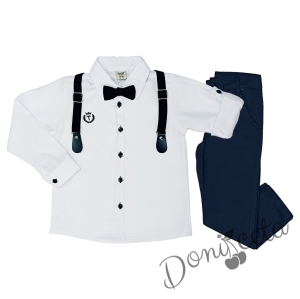 Детски комплект от панталон в тъмносиньо, риза в бяло с емблема, папийонка и тиранти в тъмносиньо 766102040