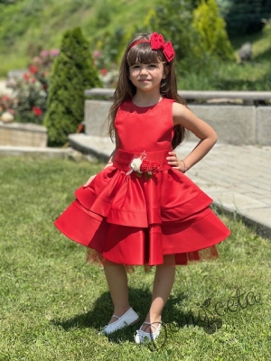 Официална детска рокля в червено от богат тюл и сатен без ръкав с пола на пластове, сатенен широк колан Ориана9