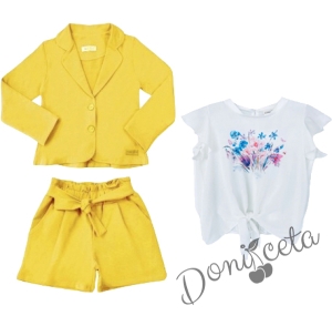 Детски комплект от къси панталони, сако в жълто и туника в бяло с цветя в розово и синьо 1