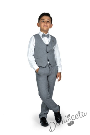 Официален костюм за момче от 4 части елек , риза в бяло, панталон и папийонка в светлосиво и брожка-верижка 11311257 1