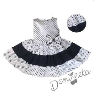 Детска рокля без ръкав в бяло на черни точки с лента