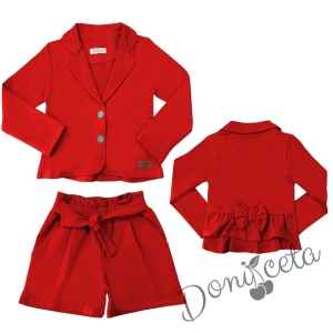 Комплект за момиче от 4 части - къси панталони със сако в червено, блуза с къс ръкав и дантела в бяло и чорапи в бяло 3