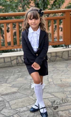 Детски комплект 3 части за момиче от къси панталонки , сако в черно и официална блуза с дълъг ръкав в бяло с дантела6
