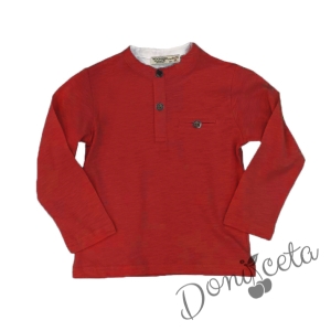 Детска блуза в червено за момче с имитация на джоб 1
