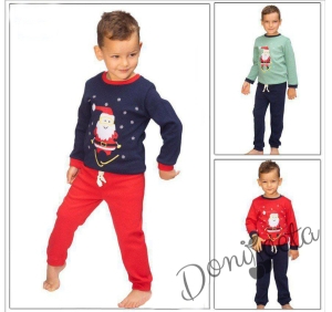 Леко ватирано пижама за момче в червено и тъмносиньо с Дядо Коледа на ски и снежинки 2