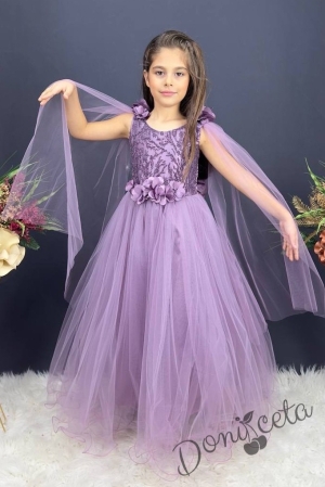 Официална дълга детска рокля от тюл Денис с 3D цветя и елементи в горната част и тюлени воали в лилаво 1
