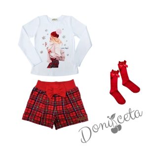 Детски комплект от къси панталонки в червено каре, блуза в бяло с коледна картинка на момиче и червени чорапи 1