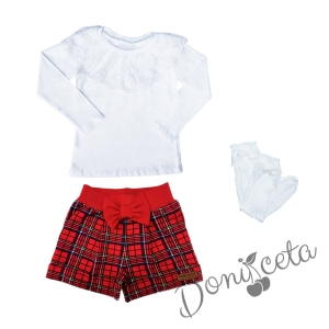 Детски комплект от 3 части - къси панталонки в червено каре, блуза в бяло с дантела и фигурални чорапи в бяло 1