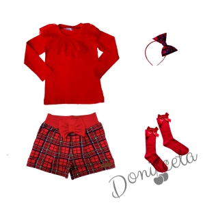 Детски комплект от 4 части - къси панталонки в червено каре, блуза в червено с дантела, диадема каре и чорапи в червено 1