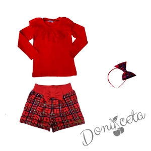 Детски комплект от 3 части - къси панталонки в червено каре, блуза в червено с дантела и диадема каре 1