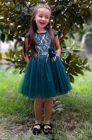 Детска официална рокля с къс ръкав с тъмнозелено с тюл Зара