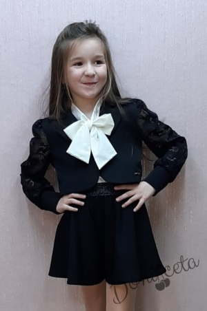 Комплект Тея от пола-панталон, сако и блуза с панелка в черно 2
