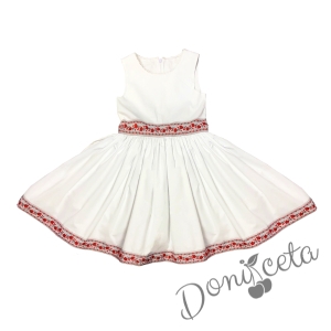Детска рокля без ръкав с фолклорни/етно мотиви тип носия в бяло с рози