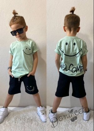 Комплект за момче от 2 части- тениска в зелено и панатлон Smile 1