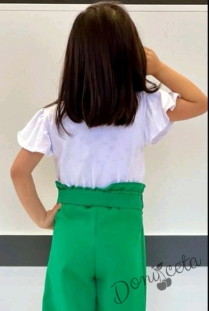 Комплект от тениска в бяло с зелено сърце и панталон  3