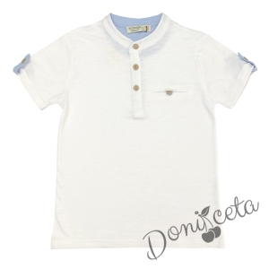 Детска блуза за момче в бяло с къс ръкав и бежови копчета 1