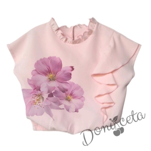 Блуза за момиче с къс ръкав в прасковено с цветя