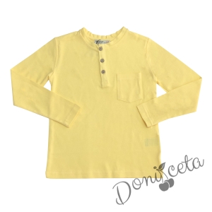 Детски комплект за момче от блуза в жълто с дълъг ръкав и дълги дънки в светлосиньо 2
