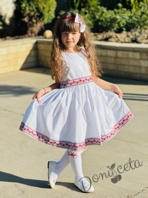 Детска народна носия рокля в бяло без ръкав с фолклорни/етно мотиви11