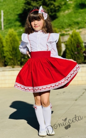 Комплект за момиче от 3 части- пола, риза с дълъг ръкав с фолклорни/етно мотиви и чорапи3