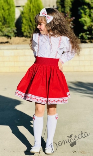 Комплект за момиче от 3 части- пола, риза с дълъг ръкав с фолклорни/етно мотиви и чорапи4