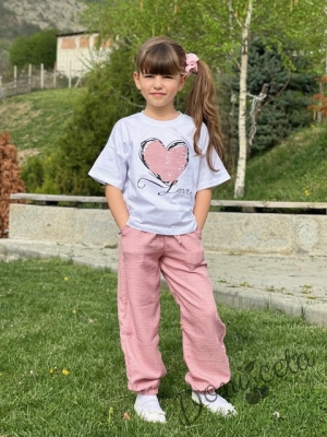 Детски комплект за момиче от тениска в бяло със сърце и панталонче в пепел от рози9
