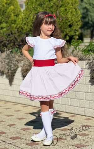 Етно комплект за момиче от 2 части- пола в бяло и блуза с къс ркав с фолклорни мотиви  1