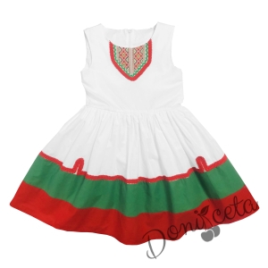 Детска етно рокля в бяло, зелено и червено за момиче с шевица и фолклорни мотиви