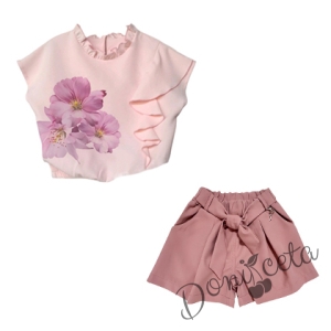 Летен комплект от блуза в прасковено с цветя и къси панталони в пепел от рози 1