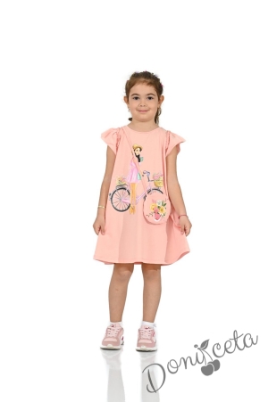 Детска ежедневна  рокля с къс ръкав в прасковено с чантичка 1